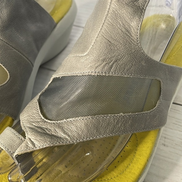 Tsubo Grey and Yellow Green Leather Ankle Strap Leather Platform Sandal - Picture 6 of 14